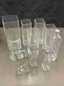 lot 189 image: Box of assorted Vases                                               L2