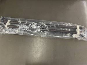 lot 191 image: Curtain Rod                                                             L2