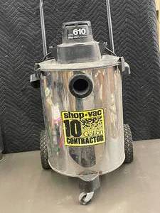 lot 207 image: 10 Gallon Shop Vac No Tube