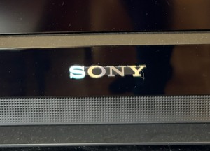 Sony Bravia 31 Inch LCD Digital TV with Remote