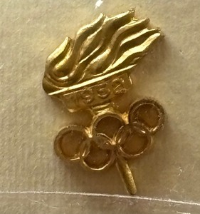 1952 Games of the XVth Olympiad Participant Pin