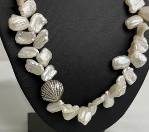 Fabulous Freshwater Pearl Necklace with Shell Accent
