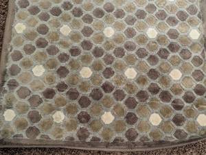 lot 122 image: Decorative Runner