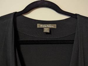 lot 75 image: Tommy Bahama Black Ruched Dress