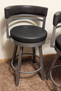 lot 28 image: Amisco Charcoal Swivel Counter Height Stool Set