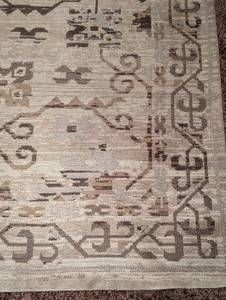 lot 37 image: Threshold Neutral Colored Area Rug