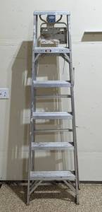 lot 49 image: Werner 6ft Aluminum Ladder