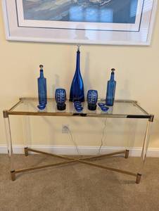 lot 13 image: Large Blue Glass Assortment (14 pieces)