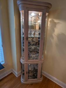 lot 20 image: 2  curiochina cabinets in light wood and with lighting