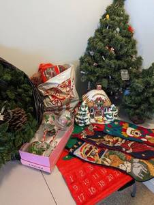 lot 93 image: Deck the Halls in One Fell Swoop Christmas Cheer Extravaganza