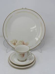 lot 74 image: Dine in Timeless Elegance Noritake ivory China  Devotion Set,  with Bonus Lenox Piece