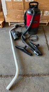 lot 13 image: Sanitaire SC412 Type A Backpack Vacuum - Tested As Working