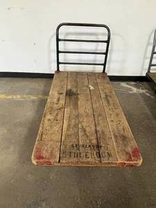 lot 48 image: Paribault Nutting Truck Heavy-Duty Hand Truck Transport Dolly Industrial Platform Cart - In Good Condition 3 x 5