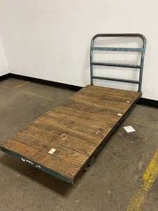 lot 51 image: Hamilton Heavy-Duty Hand Truck Transport Dolly Industrial Platform Cart - In Great Condition