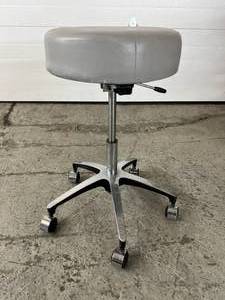 lot 63 image: Jedmed Height Adjustable Doctors Clinic Swivel Chair Stool - In Excellent Condition