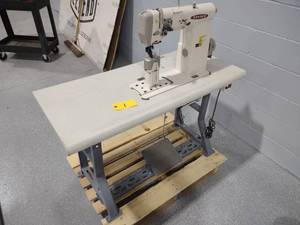lot 1 image: Consew Model 702-1 Industrial Sewin...