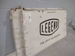 lot 43 image: New in Box - Legend Fleet Insulated...