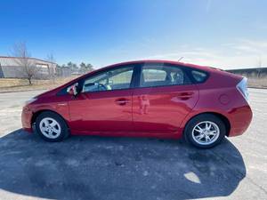 lot 16H image: 2011 Toyota Prius Three