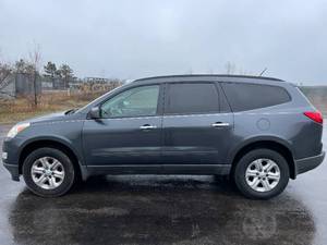 lot 15D image: 2011 Chevrolet Traverse LS - 2 OWNERS