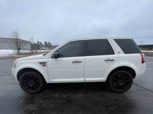 lot 14A image: 2008 Land Rover LR2 HSE - AWD