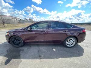 lot 17C image: 2013 Ford Fusion SE - MANUAL