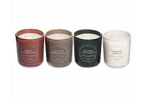 lot 115 image: Bellevue Luxury Candles 12-ounce soy blend candles 4-Pack