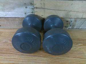 lot 114 image: 1 Set of 10 Pound Hand Weights - SPORT WORKS Round End Dumbbells Plastic Coated