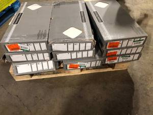 Pallet of MSI Pure White 12 in. x 24 in. Polished Porcelain Stone Look Floor and Wall Tile (20 sq. ft.Case) Customer Returns See Pictures