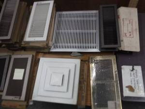 lot 12 image: Assorted Vents
