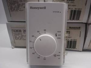 lot 32 image: Honeywell T6383 2003 Thermostat  Approximately 9 Boxes & 1 Out of Box Piece 