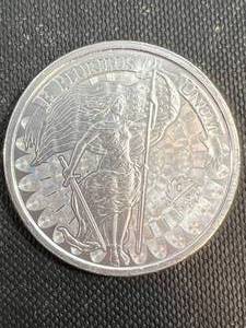 1 TROY OZ .999 FINE SILVER ROUND