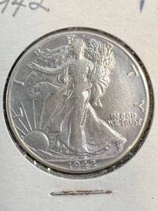 1942 US WALKING LIBERTY HALF DOLLAR