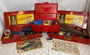 lot 10 image: Vintage Erector Sets - 2 in metal cases and 1 plastic case