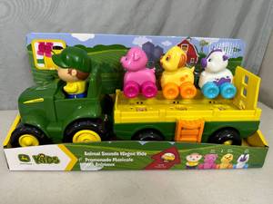 New John Deere Kids Tractor with Wagon and Animals with sounds.