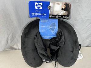 New Sealy Posturepedic Memory Foam Neck Cushion with Hood