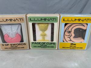3 New Tarot Card Themed Bath Bombs