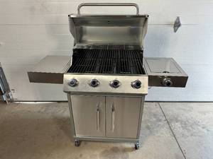 New 4 Burner Stainless Steel Gas Grill