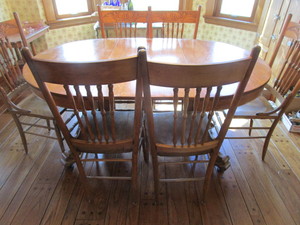 lot 3 image: Oak Dine Table & Six Chairs, Five Leaves