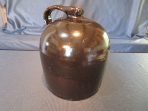 lot 30 image: Beehive Jug