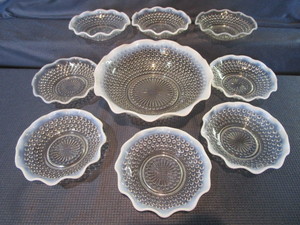 lot 32 image: Moonstone Berry Set