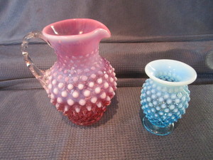 lot 79 image: Opalescent Hobnail Pitcher & Vase