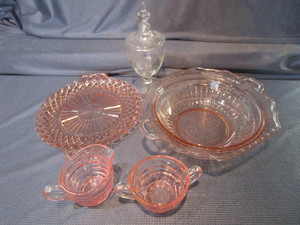 lot 89 image: Pink Depression Glass
