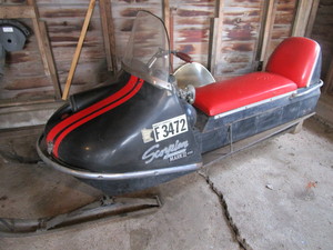 lot 252 image: Scorpion Mark III 400 Snowmobile