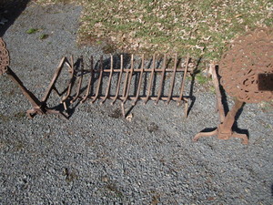 lot 258 image: Andirons & Log Grate
