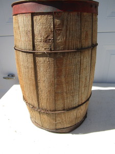 lot 287 image: Antique Nail Keg