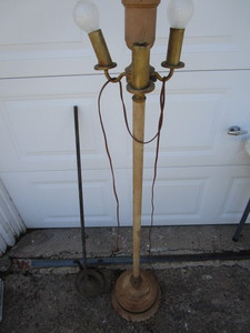 lot 299 image: Vintage Floor Lamp - 4 Bulb