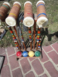 lot 303 image: Croquet Set