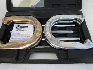 lot 306 image: Franklin Professional Horse Shoe Set