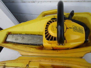 lot 317 image: Mcculloch Mini Mac 6 Chainsaw