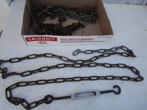 lot 324 image: Chain Sections, Turnbuckles